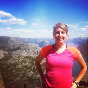 Meet your Posher, Caroline